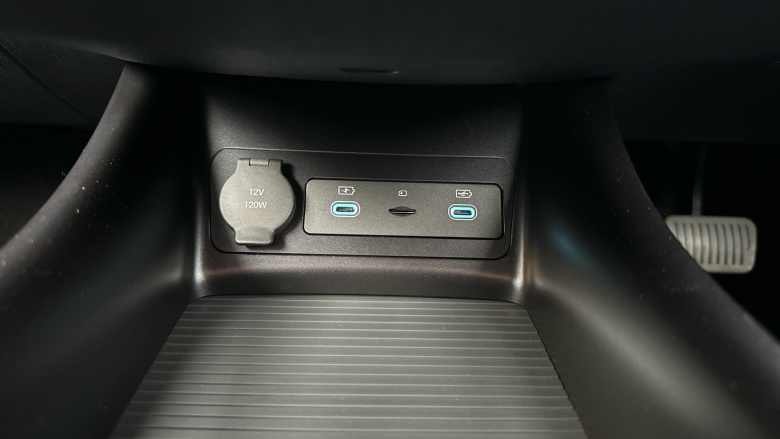 BYD Dolphin 150kW Design 60.4kWh 5dr Auto Electric Hatchback